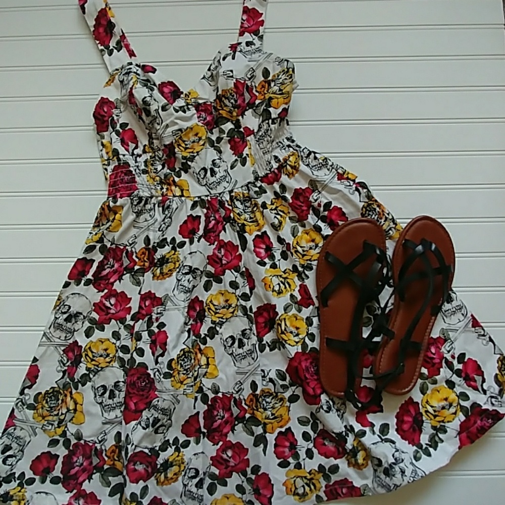 . Floral Western Skull dress 💀